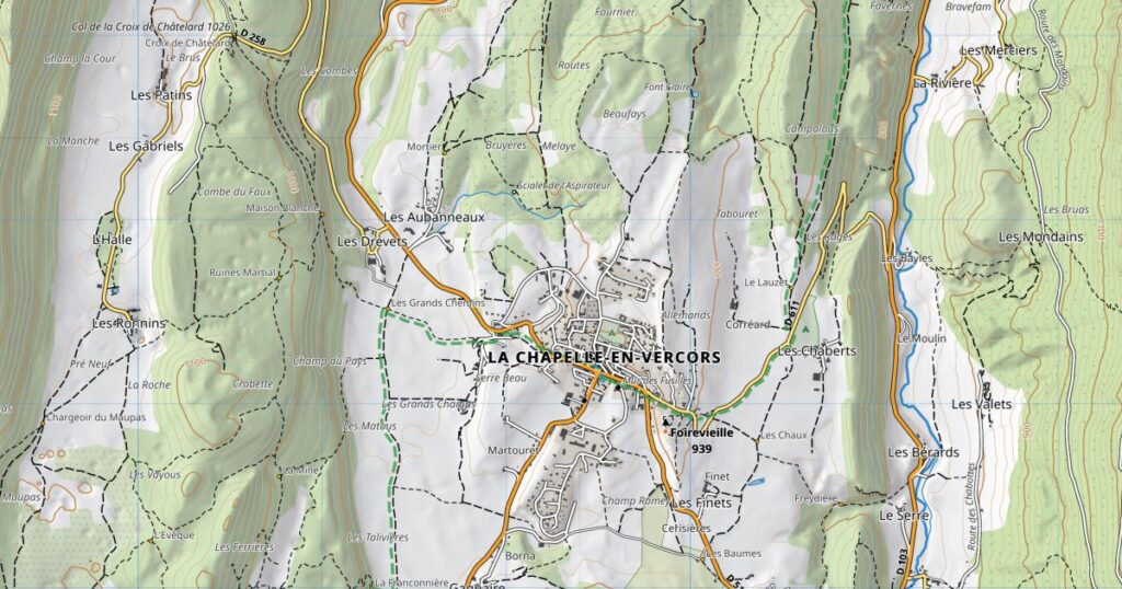 Extrait de la Carto Rando Vercors autour de La Chapelle-en-Vercors : courbes de niveau, relief ombré, sentiers et hameaux